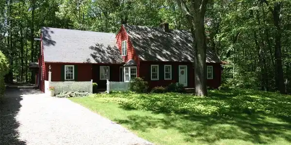 9 Collins Road