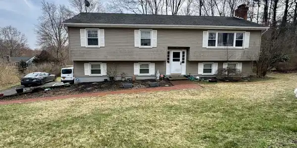 12 Charcoal Ridge Road South