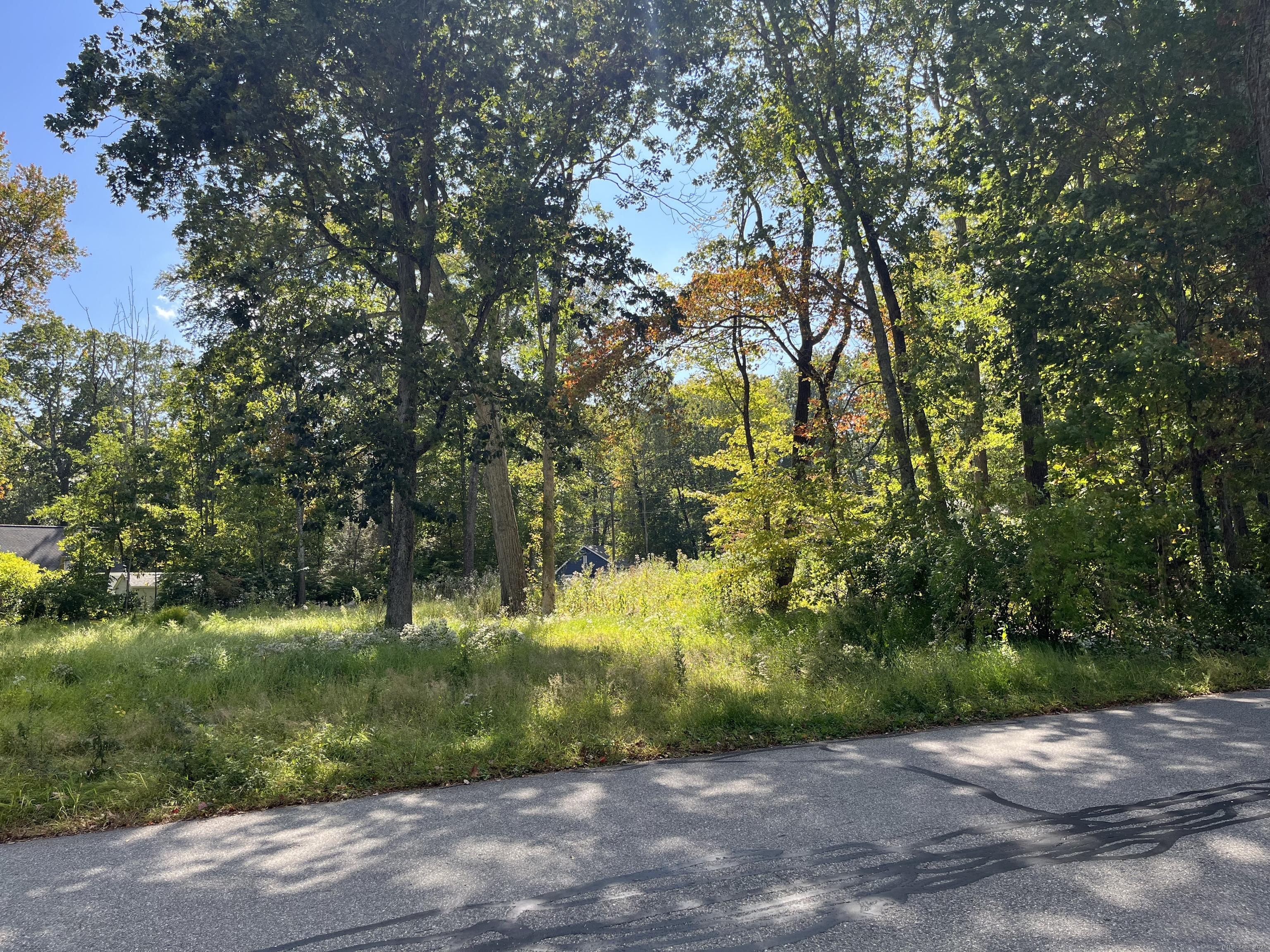 Image 3: Deepwood Road