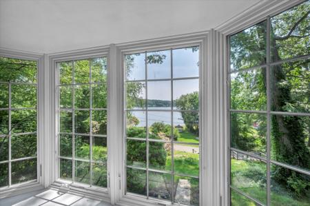 421 Hemlock Point Drive