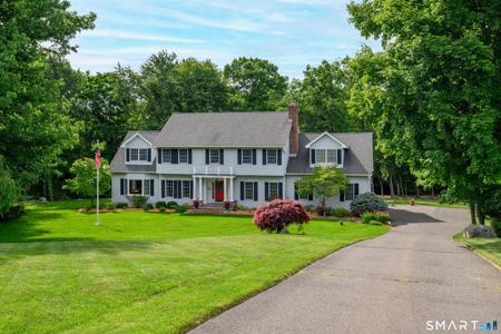 7 Huntington Lane