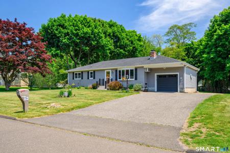 13 Valley Stream Drive