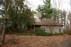 35 Brynmoor Court