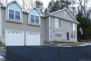 543 West Wakefield Boulevard