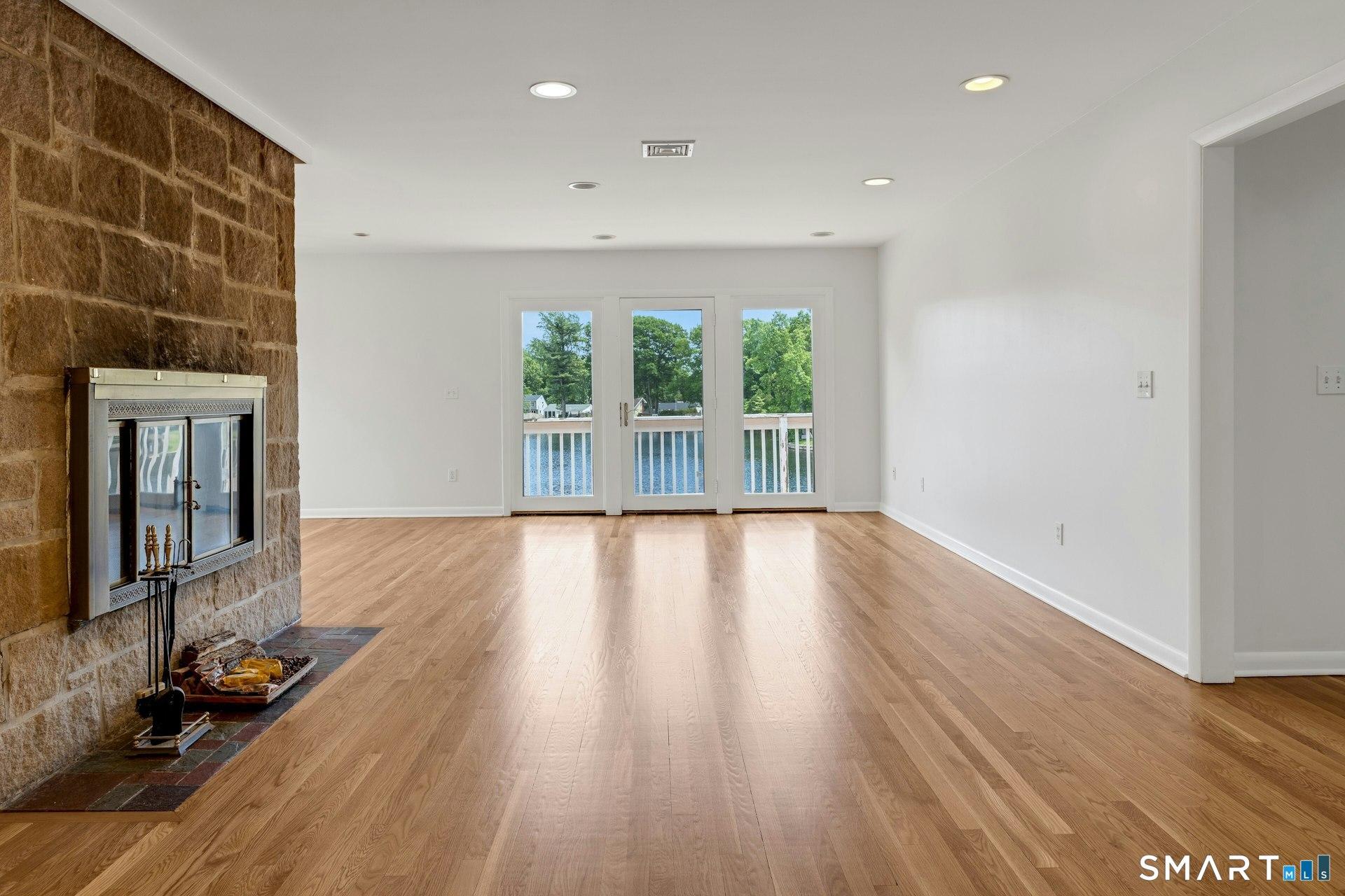 Image 3Living Room
