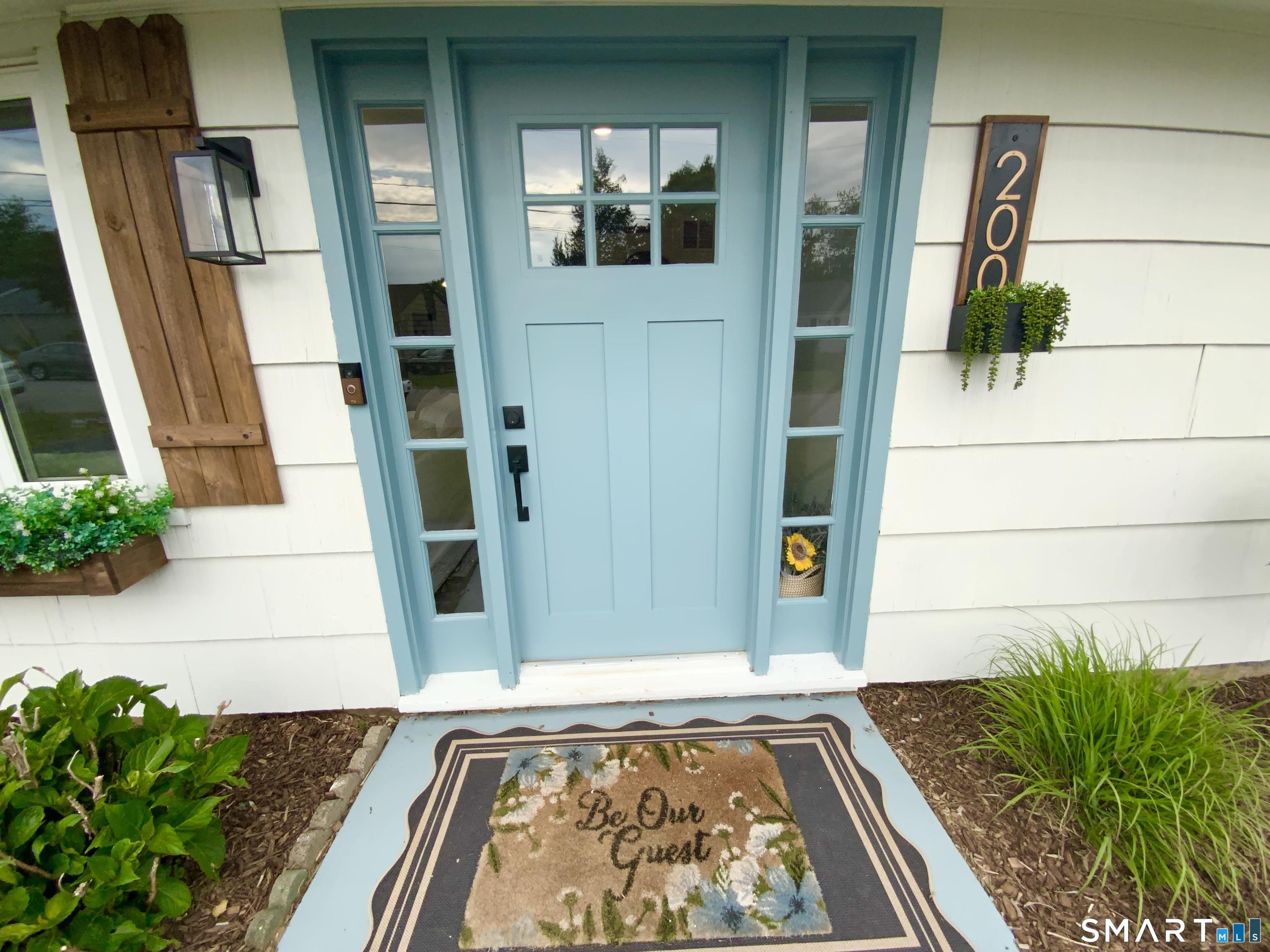 Image 3Front of House