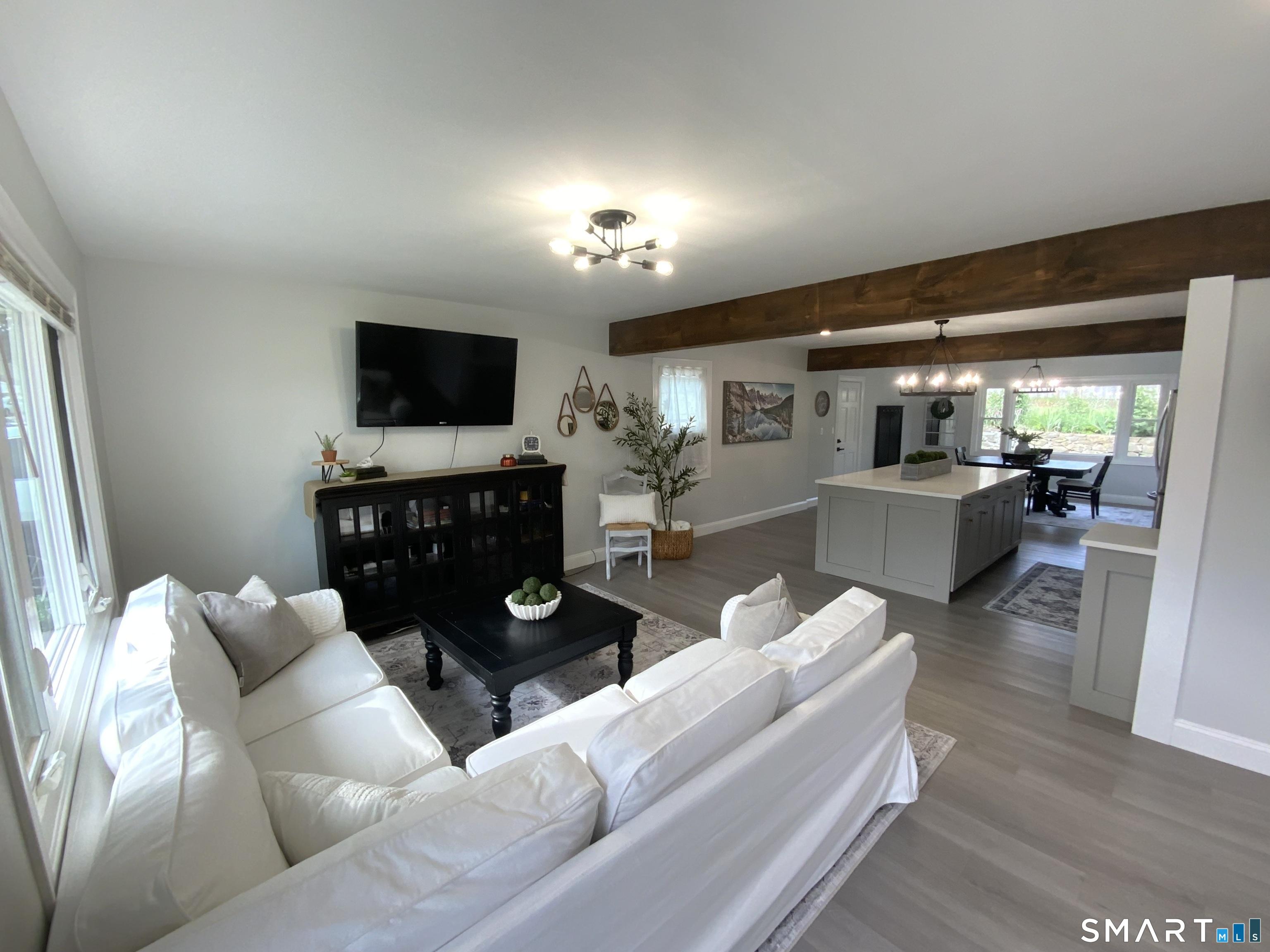 Image 4Living Room