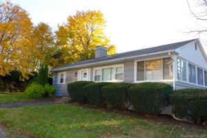 2 Crest Avenue