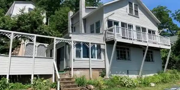 43 Lake Shore Boulevard