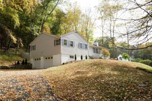 131 Candlewood Lake North Road