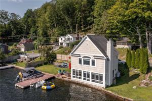 348 West Wakefield Boulevard