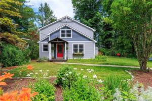 15 Meadow Brook Road