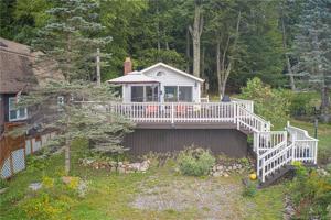 87 North Shore Road