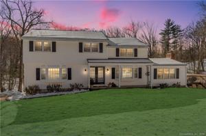 9 Twixt Hills Road