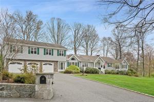 14 Mountain Drive