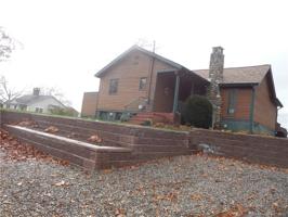 115 Lake Drive