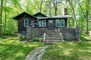 77 Lakeside Drive