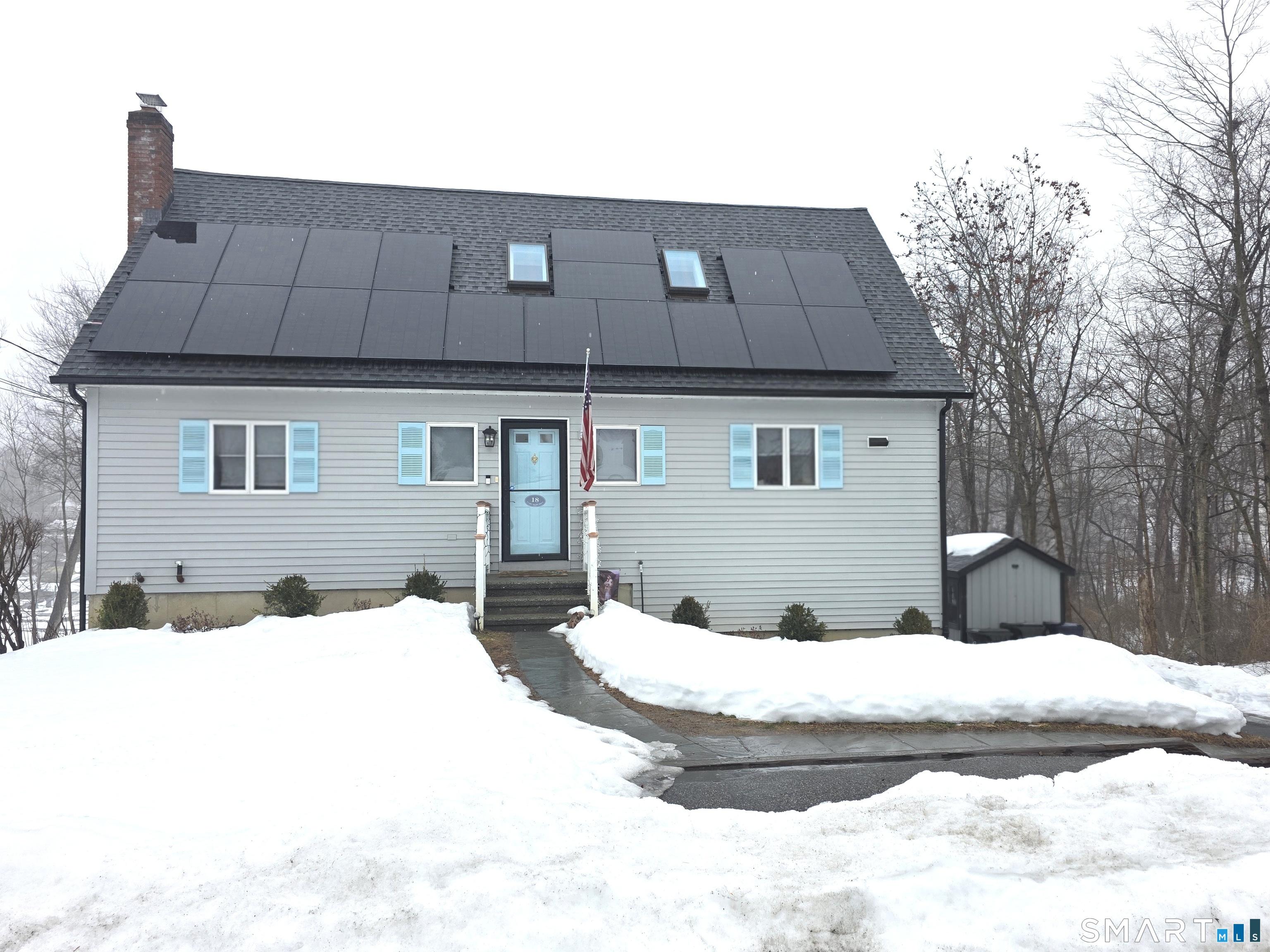 Image 2Front of House: Charm and curb appeal