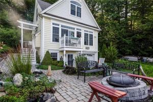 537 West Wakefield Boulevard