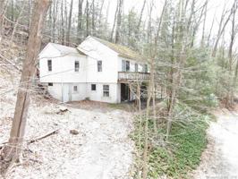 32 A Holiday Point Road