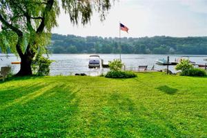 30 Candlewood Springs