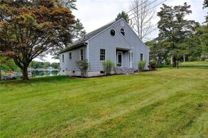 464 Deepwood Drive