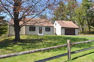 6 Taunton Lake Road