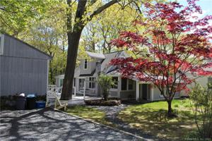 6 College Place