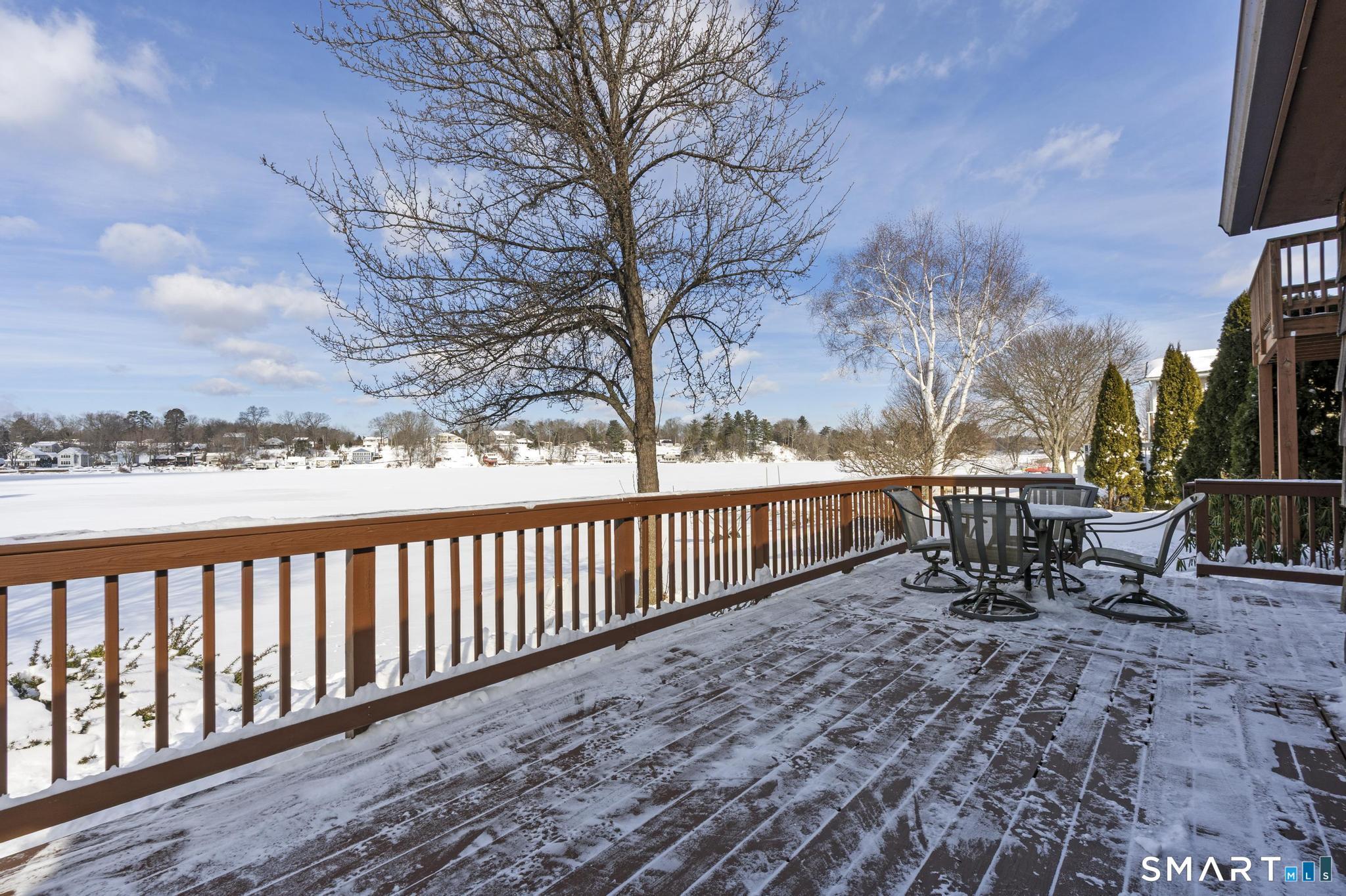 Image 4Deck: No need to spend on a vacation when you have the best locale right in your own home.
