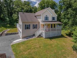 18 Hanover Ridge Road