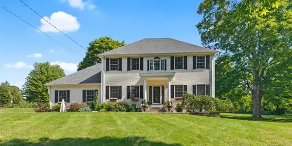 2 Heritage Road