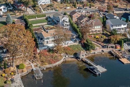 52 South Lake Shore Drive