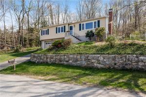 31 Mist Hill Drive