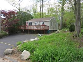 489 Deepwood Drive