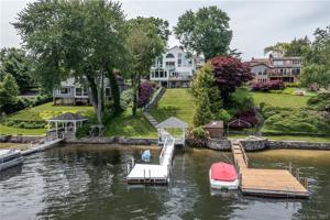 54 Arrowhead Road