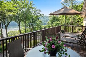5 Waterview Drive