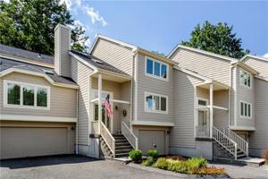 12 Boulevard Drive
