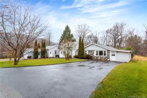 3 Knollcrest Road