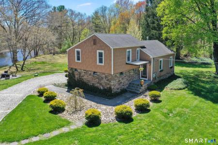 54 Mansfield Hollow Road