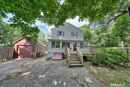 132 East Lake Street