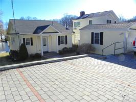 162 East Wakefield Boulevard