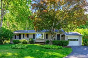 50 Taunton Lake Road