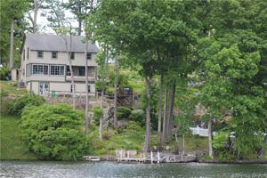 8 Glen Holly Road