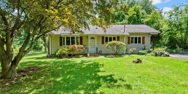 24 Depalma Lane