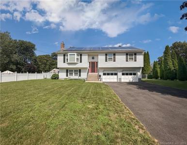 26 Shelton Avenue