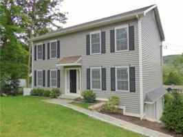28 Candlewood Drive