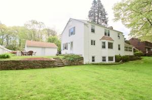 43 Woodridge Circle