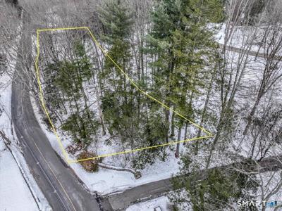 18 Starrs Plain Road