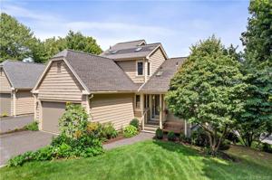 12 Boulevard Drive