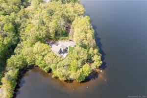 75 Lakeside Drive